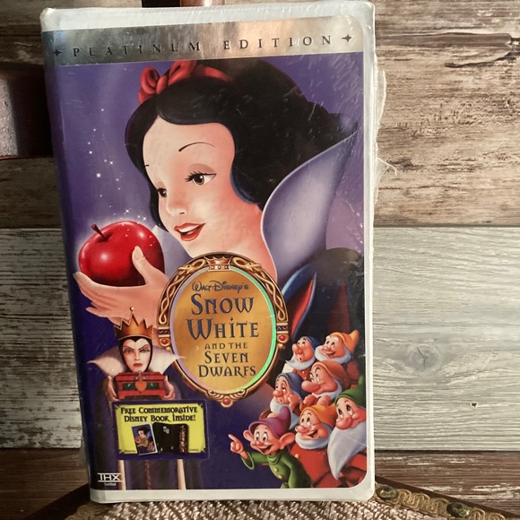 Snow White vhs - Picture 1 of 4